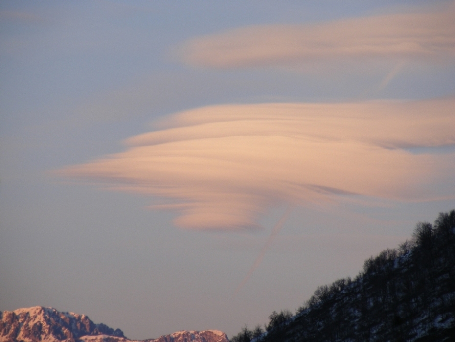 Altocumuli lenticolari?